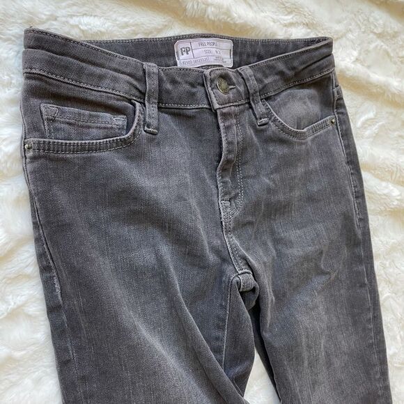 Free People Hi-Rise Flare Crop Denim Jeans - Women’s 24 - Picture 9 of 10